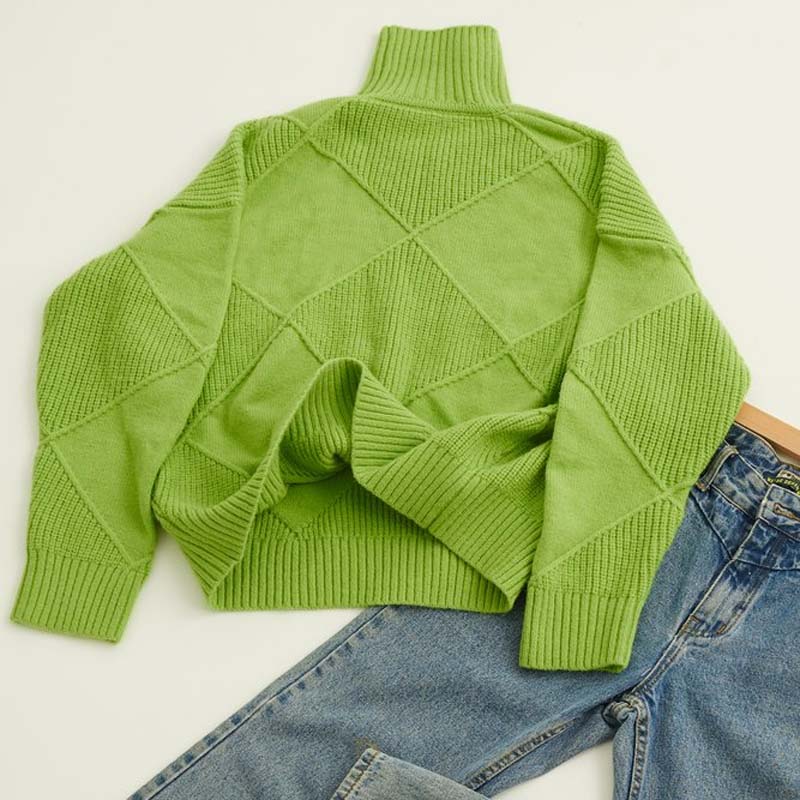Aveline Couture Knitwear – Elegant Textured Turtleneck