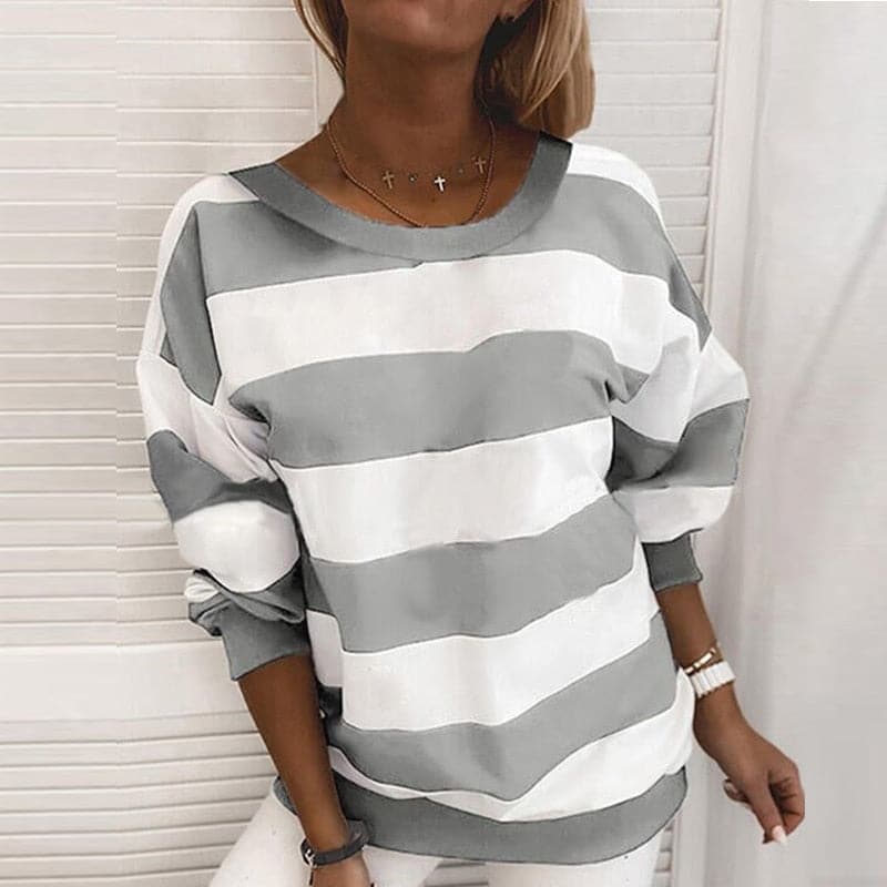 Women's Knit Sweater - Oversize Fit - Round Neck - Soft Knitted Stripes