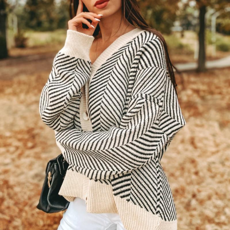 Women's Cardigan - Herringbone Pattern - V-Neck - Button Closure - Ribbed Edges