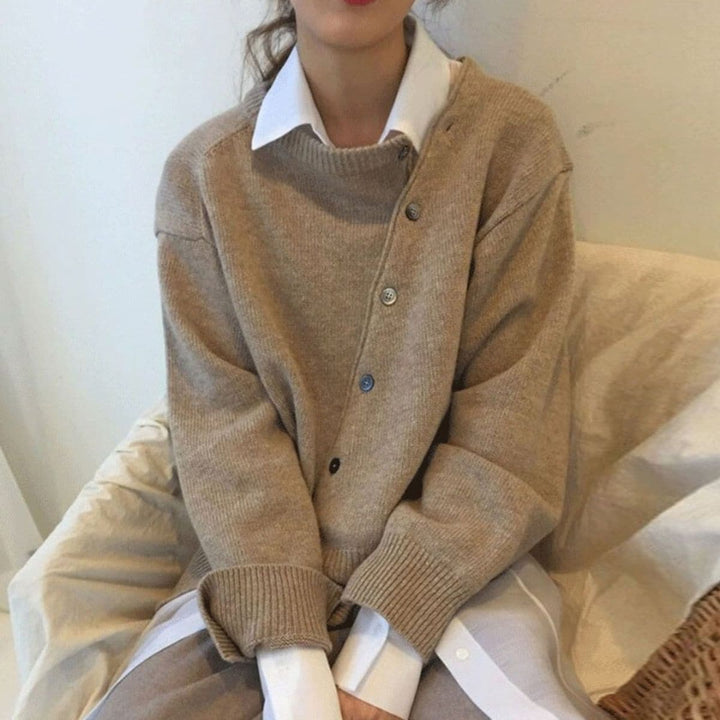 Women's Knit Sweater - Oversized Fit - Button Closure - Soft and Comfortable