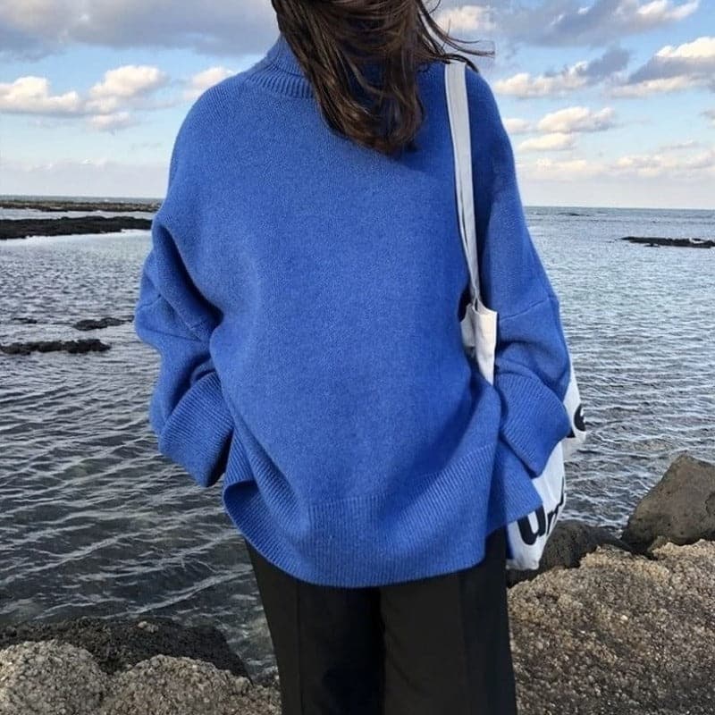 Women's Turtleneck Sweater - Oversized Fit - Soft Knit - Long Sleeves
