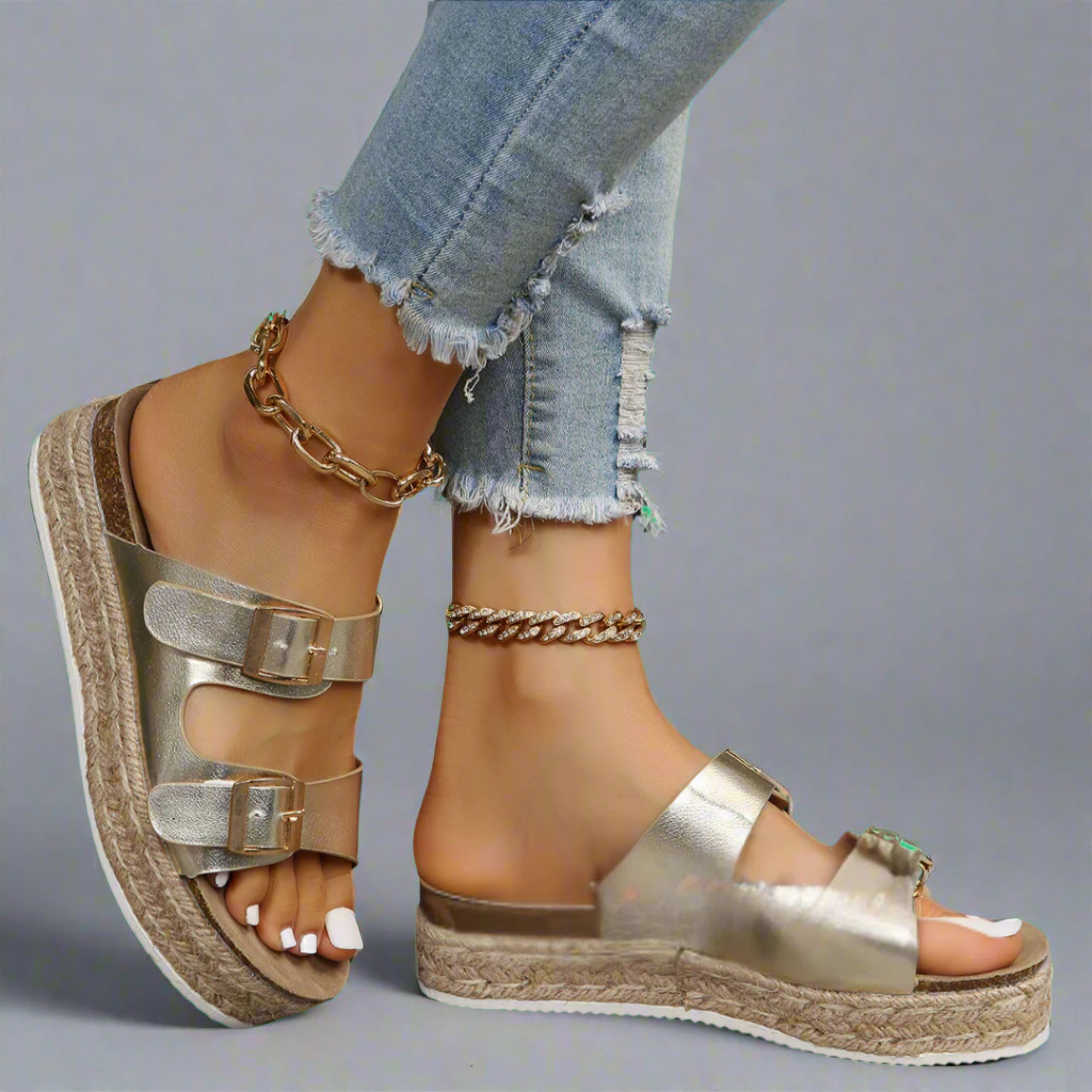 Elfriede | Sandals made of high-quality, shiny leather