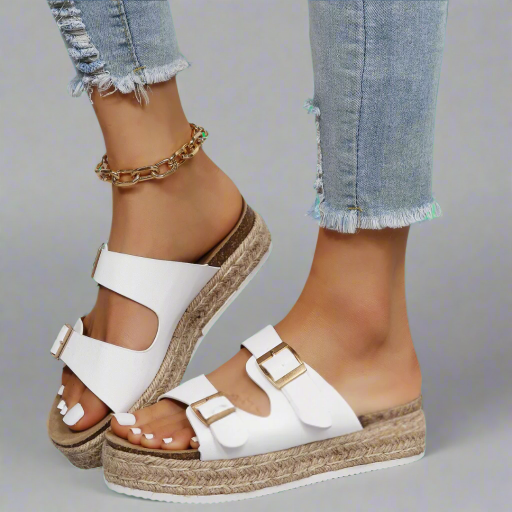 Elfriede | Sandals made of high-quality, shiny leather
