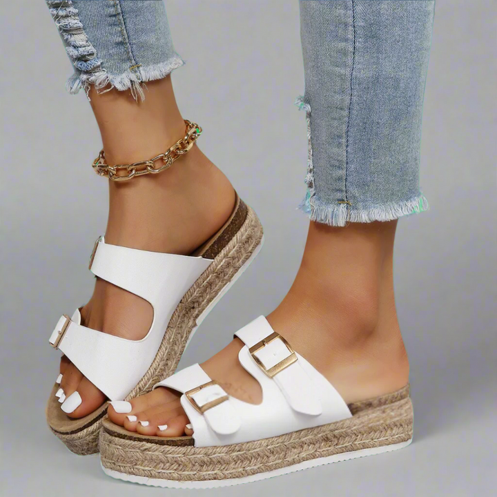 Elfriede | Sandals made of high-quality, shiny leather