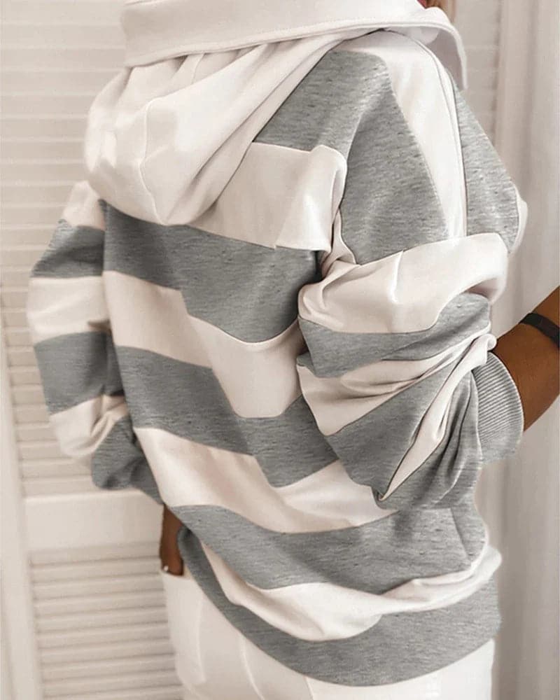 Women's Hoodie - Knitted Details - Relaxed Fit - Soft Materials