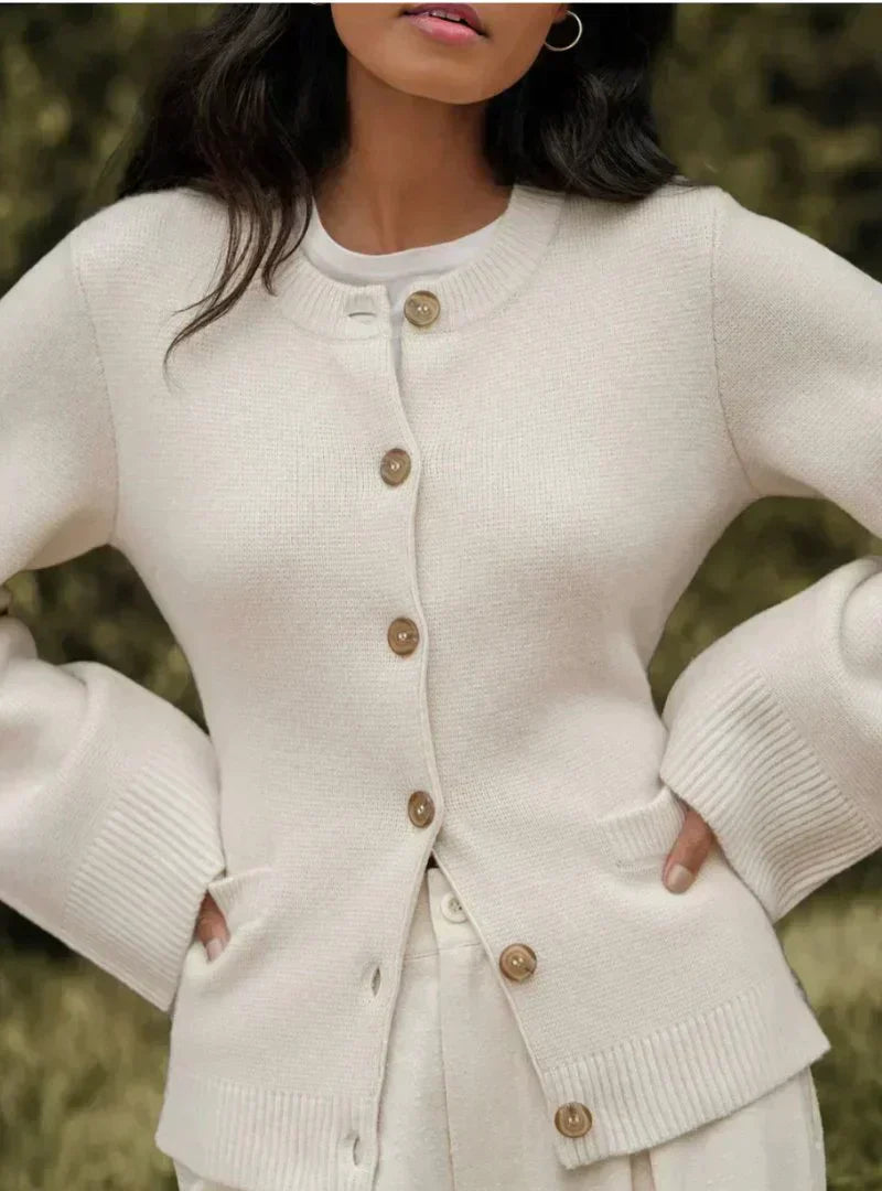 Women's Cardigan - Knitted Wool Blend - Regular Fit - Button Closure - With Front Pockets