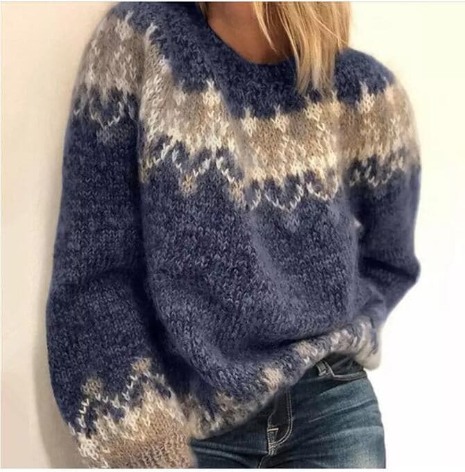 Women's Knit Sweater - Soft Wool Blend - Oversized Fit - Round Neck - Nordic Pattern