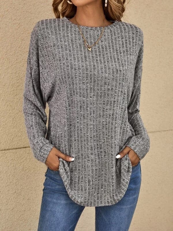 Women's Knit Sweater - Soft Knit - Relaxed Fit - Long Sleeves Comfortable
