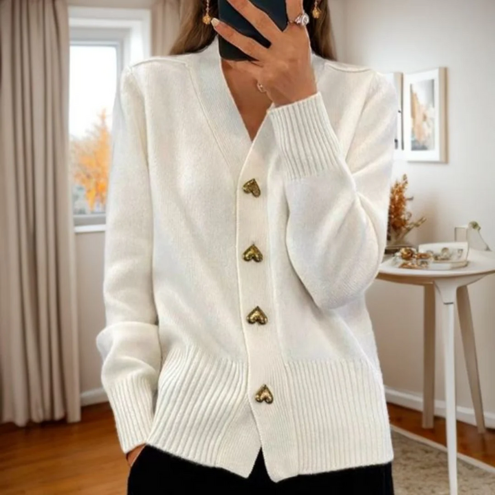 Marta™ | Timeless elegance with a touch of romanticism