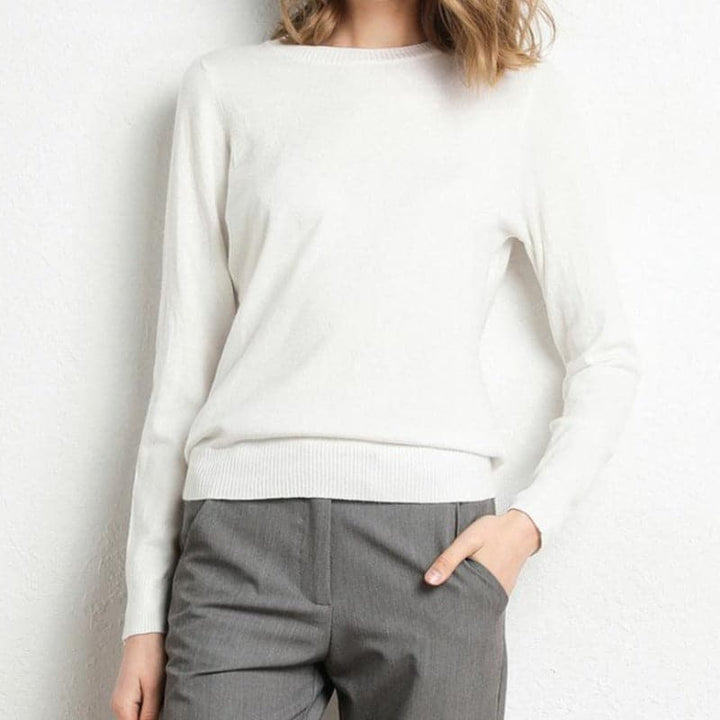 Women's Sweater - Soft Wool Blend - Round Neck - Long Sleeves - Comfortable Fit