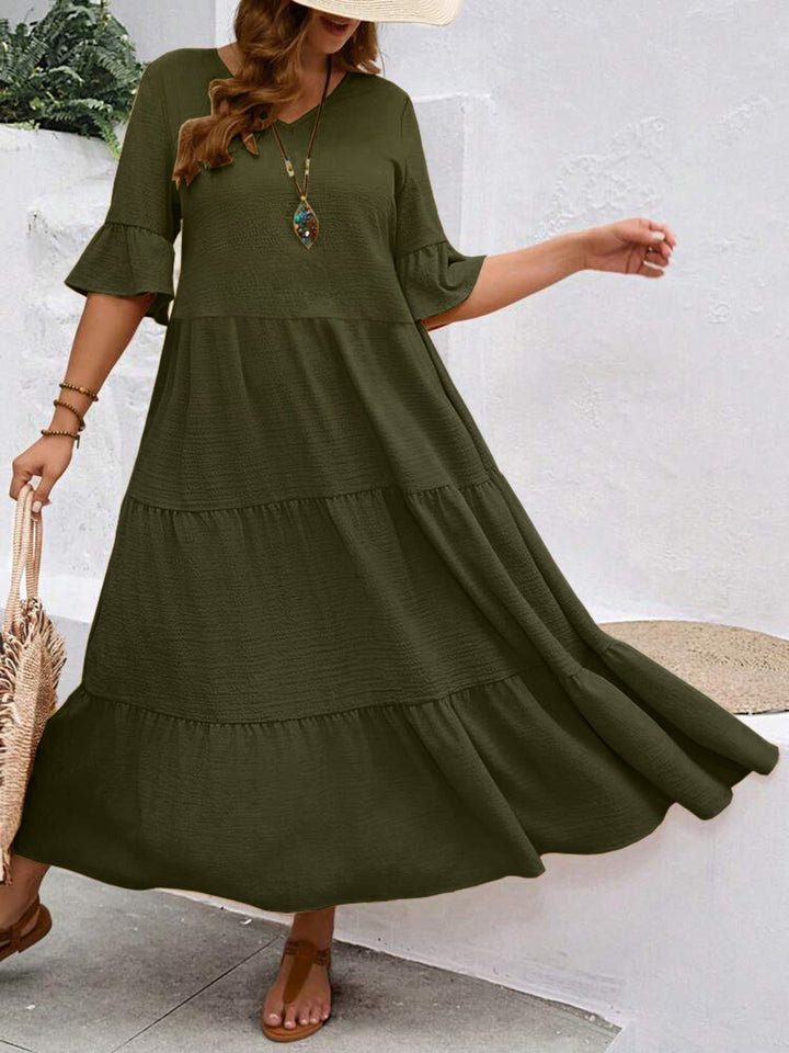 Nena | V-Neck Dress in Plus Size