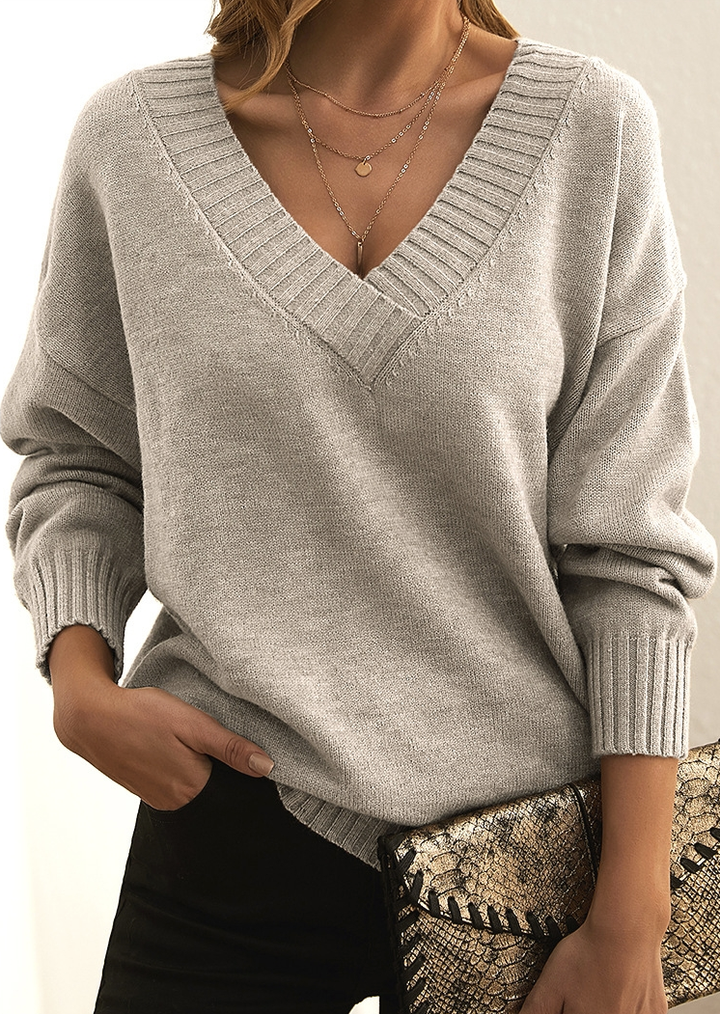 Women's Knit Sweater - Soft Wool Blend - V-neck - Relaxed Fit - Long Sleeves