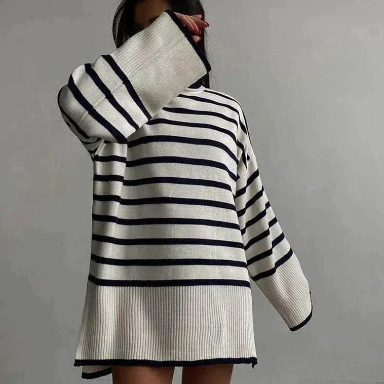 Women's Knit Sweater - Oversized Fit - Soft Turtleneck - Long-Sleeved Casual Design