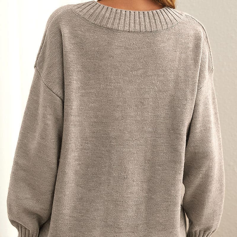 Women's Knit Sweater - Soft Wool Blend - V-neck - Relaxed Fit - Long Sleeves