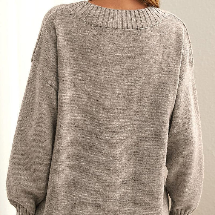Women's Knit Sweater - Soft Wool Blend - V-neck - Relaxed Fit - Long Sleeves