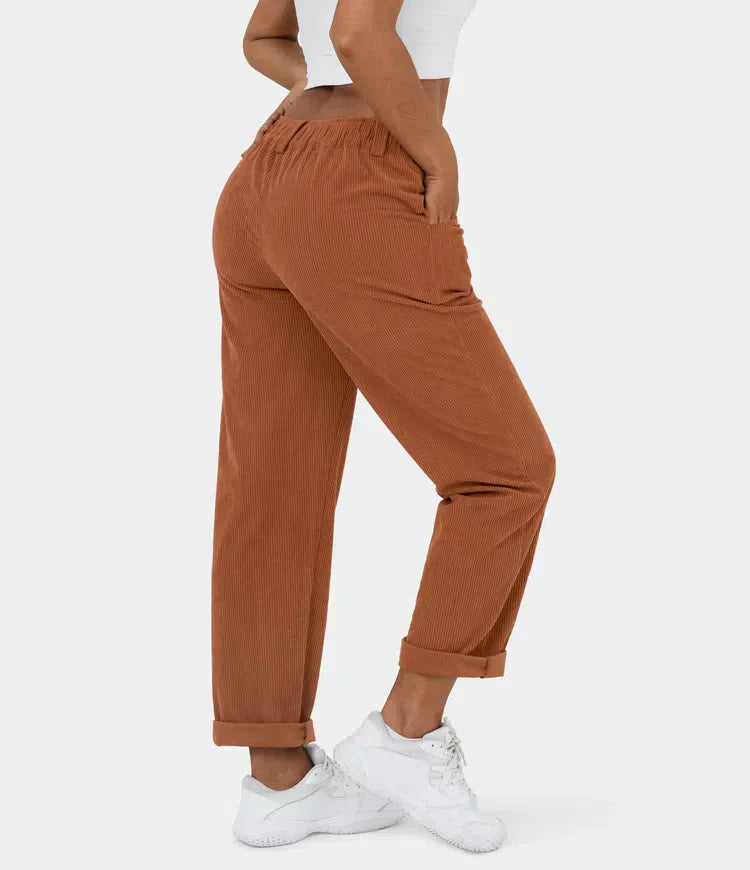 Bellamont – Fitted Relaxed Pants with Wide Leg