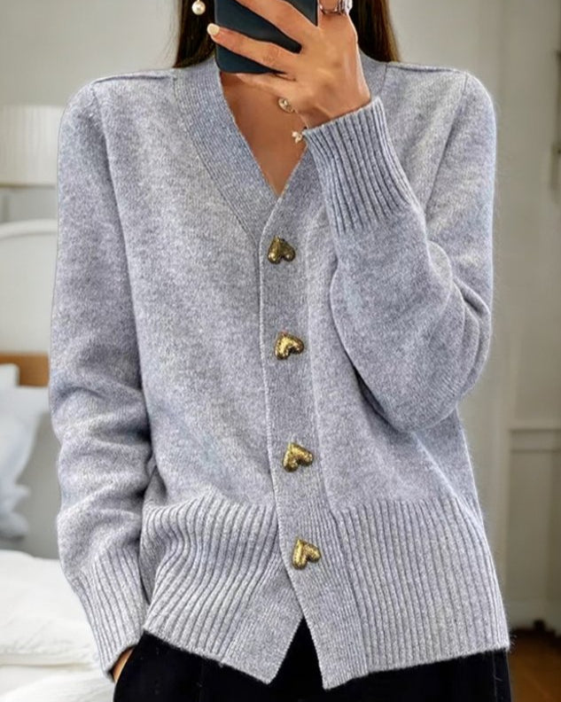 Marta™ | Timeless elegance with a touch of romanticism
